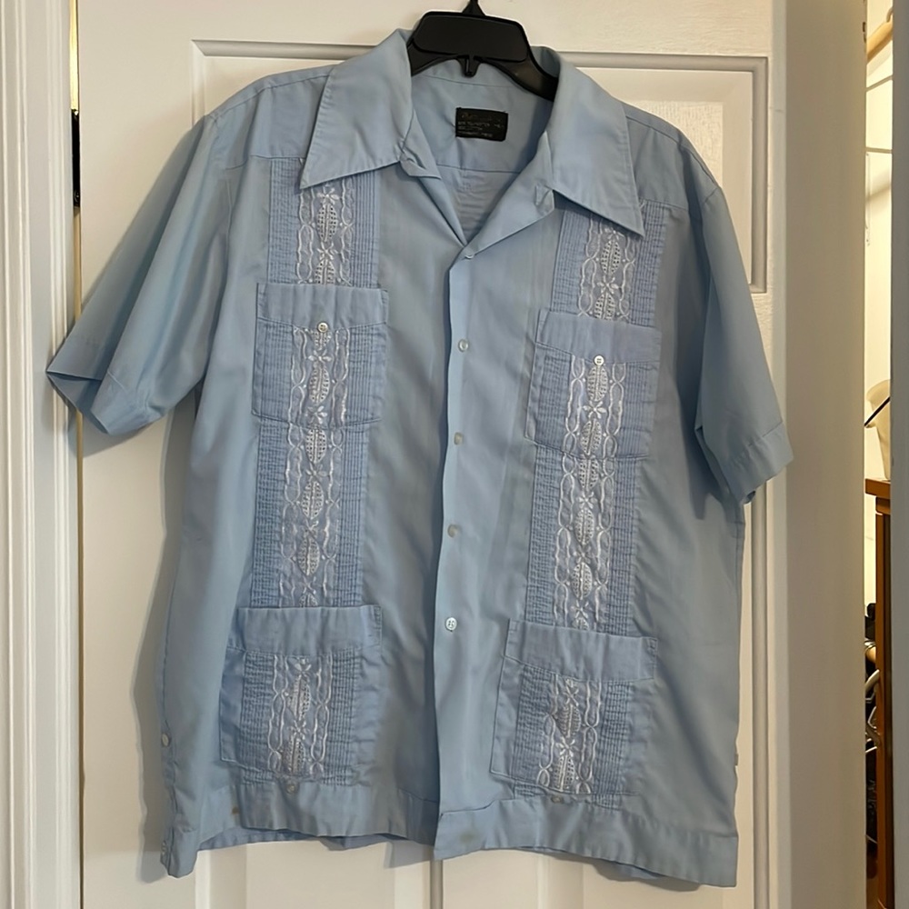 EUC. Vintage guayabera. Size XL